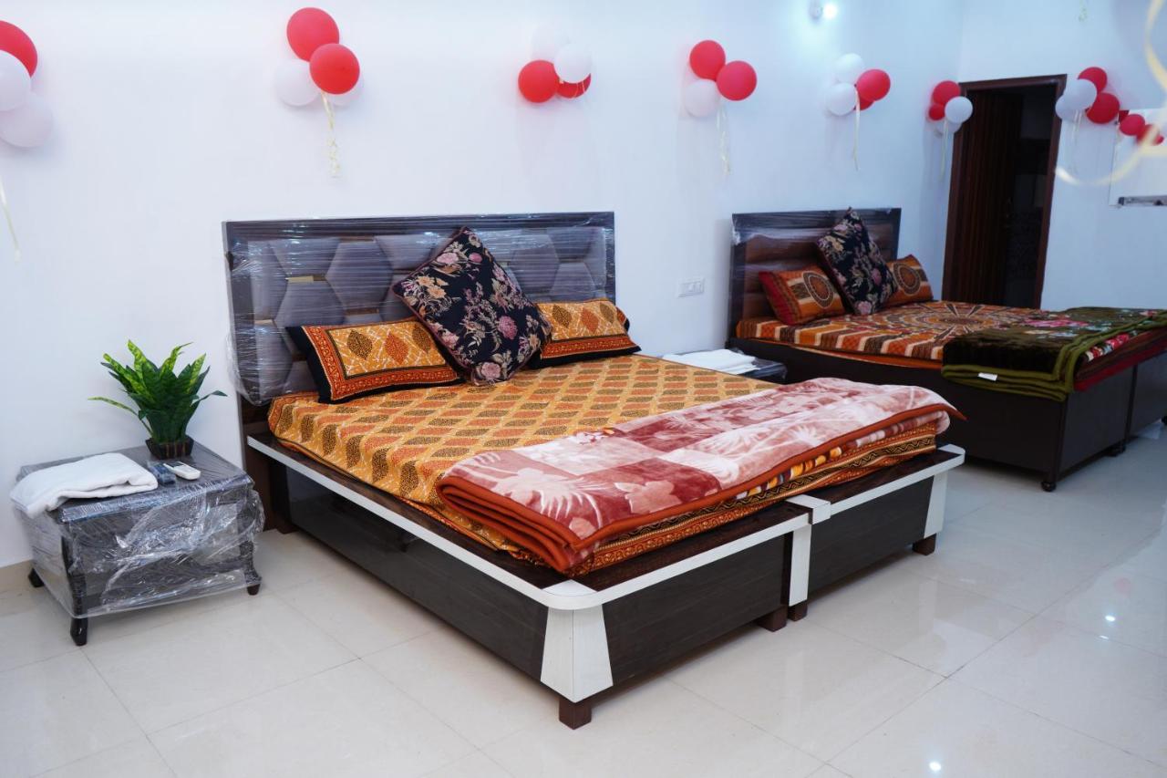 Roop Niwas Bed and Breakfast Amritsar Buitenkant foto