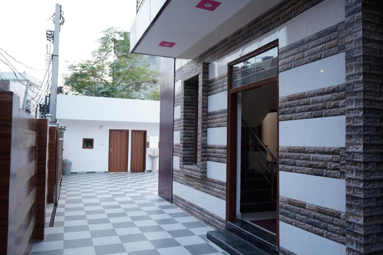 Roop Niwas Bed and Breakfast Amritsar Buitenkant foto