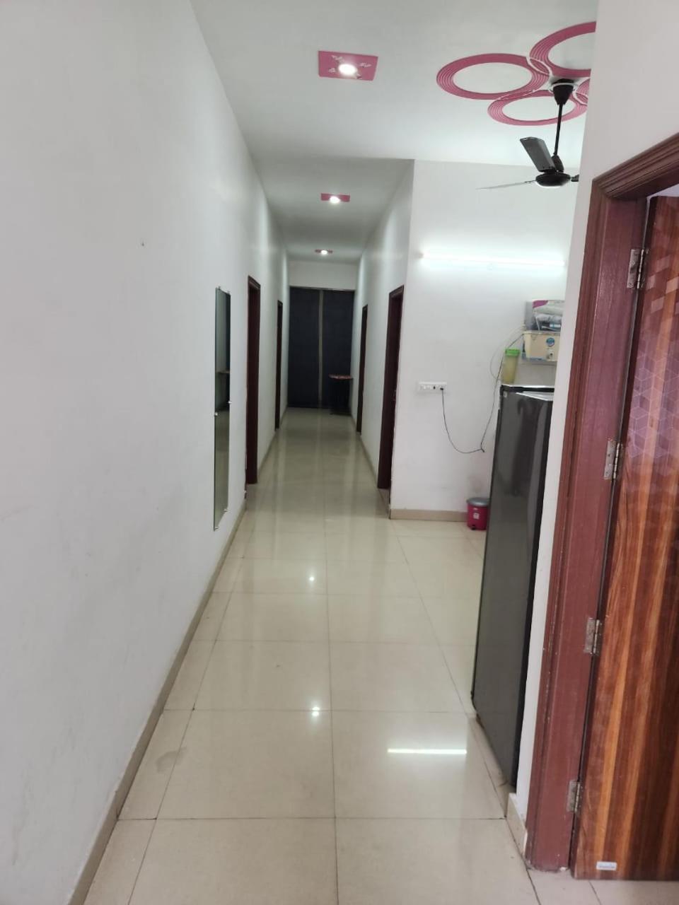 Roop Niwas Bed and Breakfast Amritsar Buitenkant foto